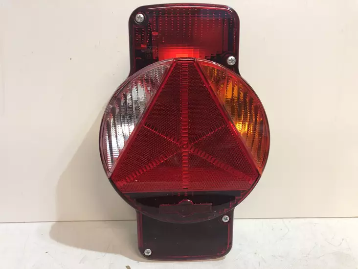 HUMBAUR TAKAVALO OIKEA - Peräkärry Valot - 1606030 - 1