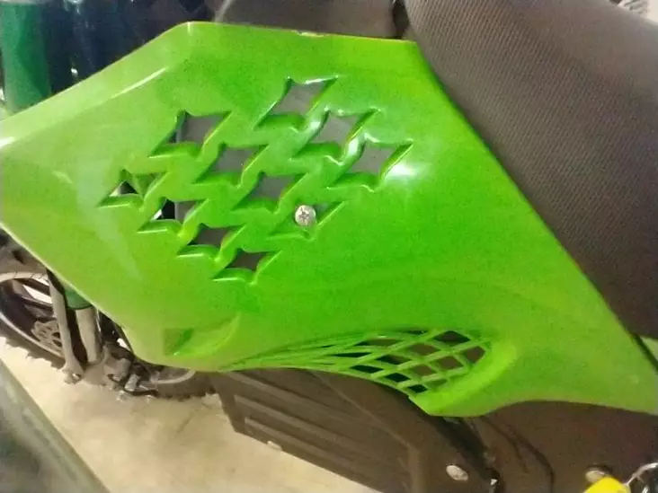 Kids Cross Etu vasen ja oikea tankin koristelevy vihreä - Kids Cross - KMWUOSA070 - 1