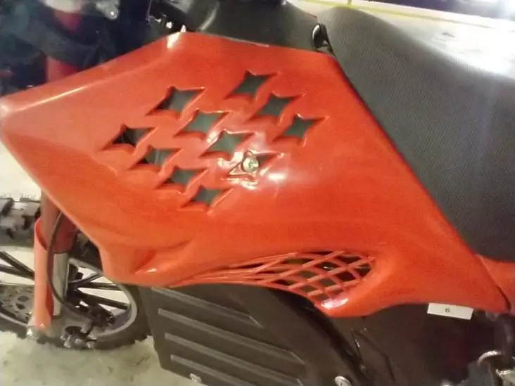 Kids Cross Etu vasen ja oikea tankin koristelevy punainen - Kids Cross - KMWUOSA071 - 1