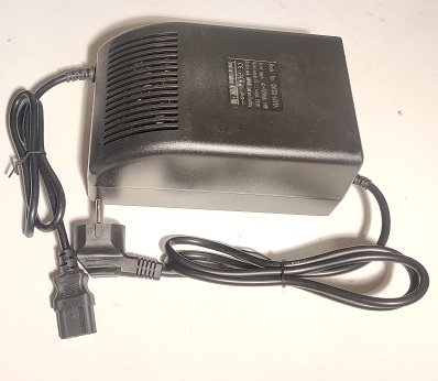 Autokruiser: Laturi - Autokruiser - KMOSA0268 - 1