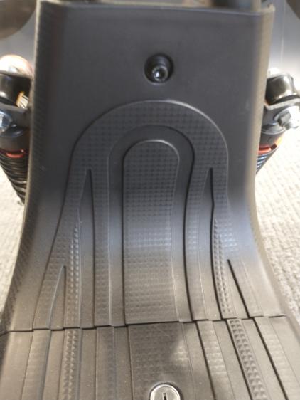 Lasten/Caravan Kruiser: Istuimen alapuolinen muovi - Lasten Kruiser - KMOSA0929 - 1