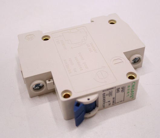 Silverfox Four: Päävirtakatkaisin - SilverFox Four - KMOSA0699 - 1